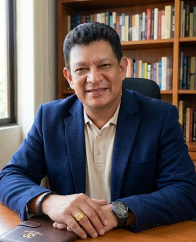 Dr Misraim Fernandez